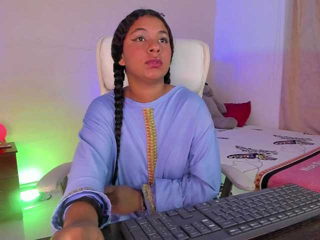Shaira-Massu live cam on BongaCams