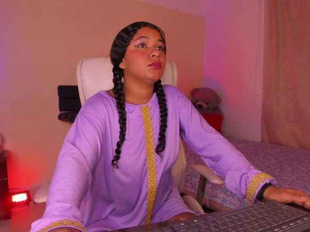Shaira-Massu live cam on BongaCams