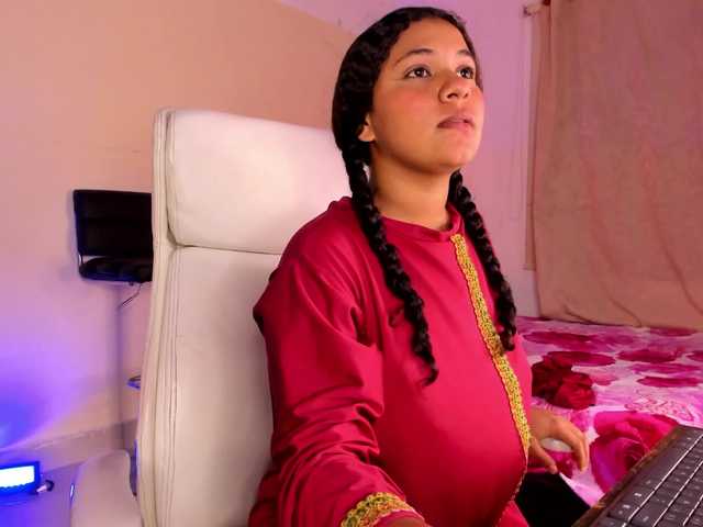 Shaira-Massu live cam on BongaCams