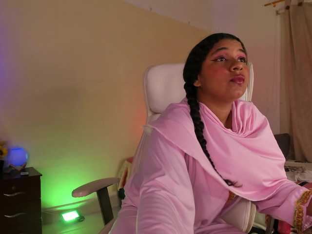 Shaira-Massu live cam on BongaCams