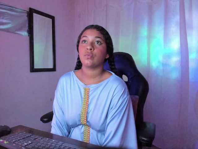Shaira-Massu live cam on BongaCams