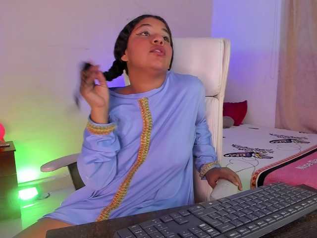 Shaira-Massu live cam on BongaCams