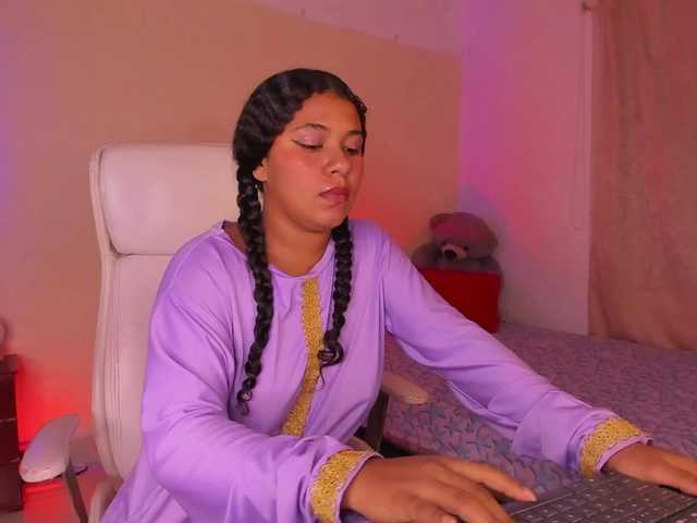 Shaira-Massu live cam on BongaCams
