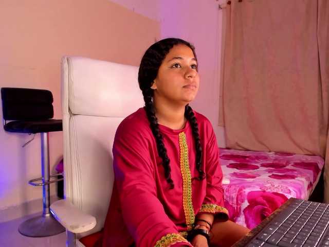 Shaira-Massu live cam on BongaCams