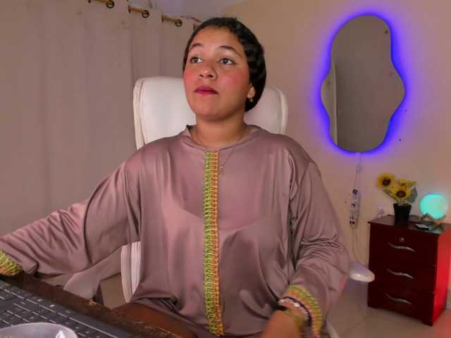 Shaira-Massu live cam on BongaCams