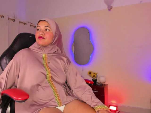Shaira-Massu live cam on BongaCams