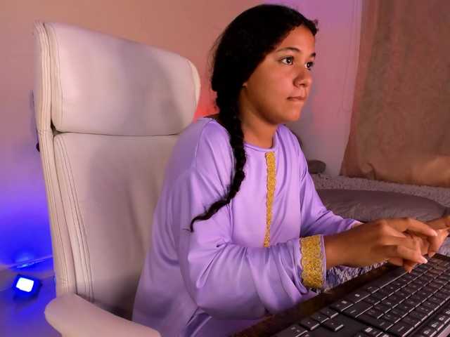Shaira-Massu live cam on BongaCams