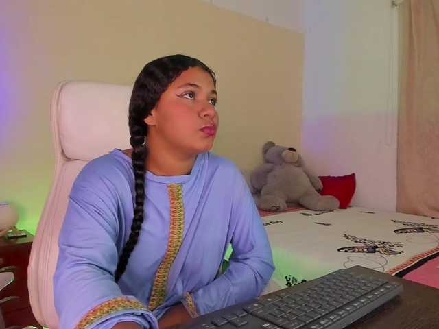 Shaira-Massu live cam on BongaCams