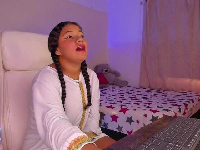 Shaira-Massu live cam on BongaCams