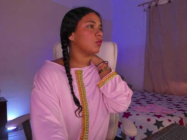 Shaira-Massu live cam on BongaCams
