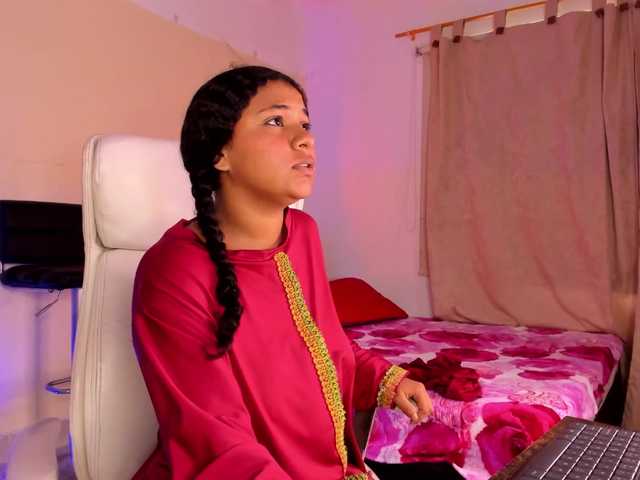 Shaira-Massu live cam on BongaCams