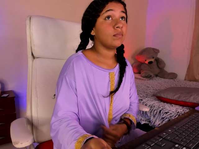 Shaira-Massu live cam on BongaCams