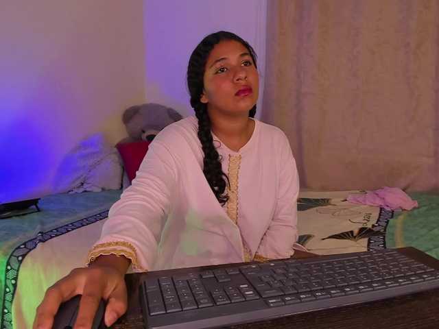 Shaira-Massu live cam on BongaCams