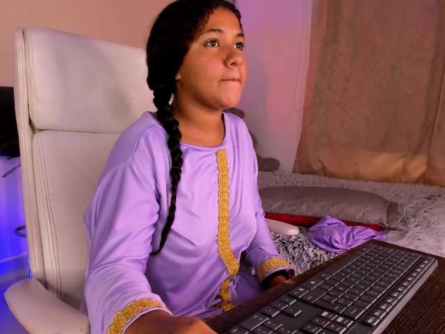 Shaira-Massu live cam on BongaCams