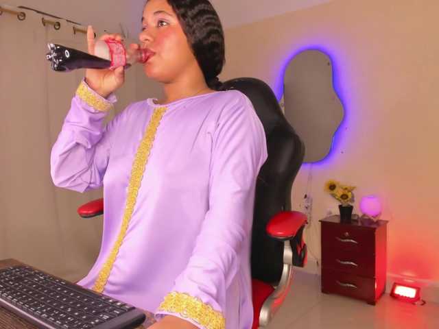Shaira-Massu live cam on BongaCams