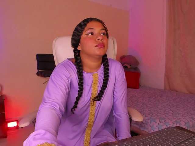 Shaira-Massu live cam on BongaCams