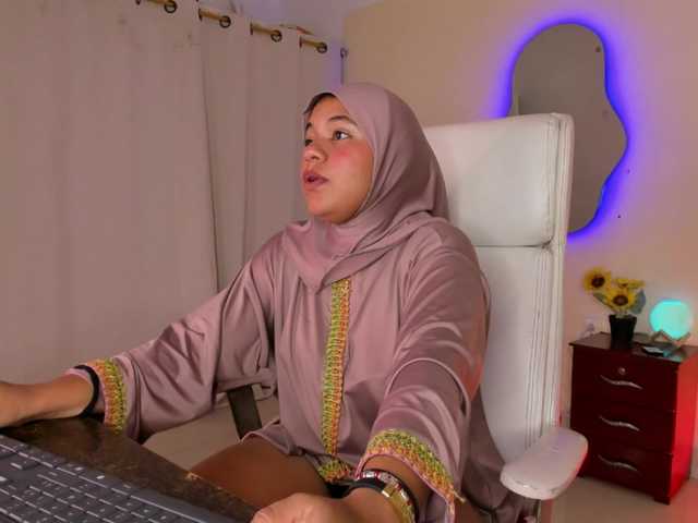 Shaira-Massu live cam on BongaCams
