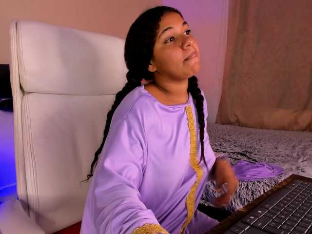 Shaira-Massu live cam on BongaCams