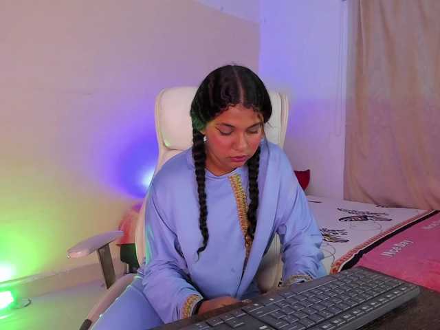 Shaira-Massu live cam on BongaCams