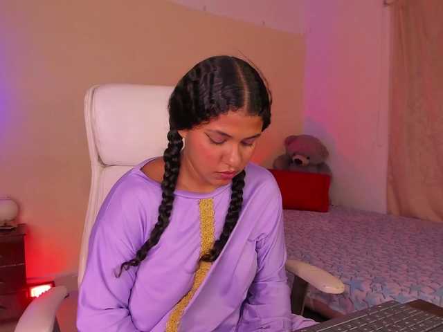 Shaira-Massu live cam on BongaCams