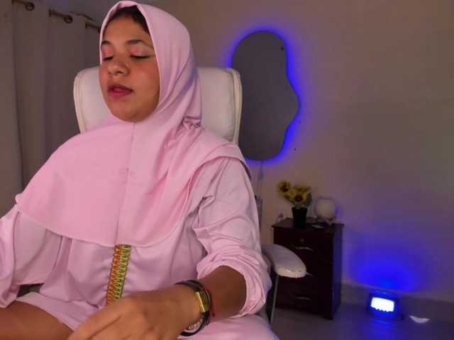 Shaira-Massu live cam on BongaCams