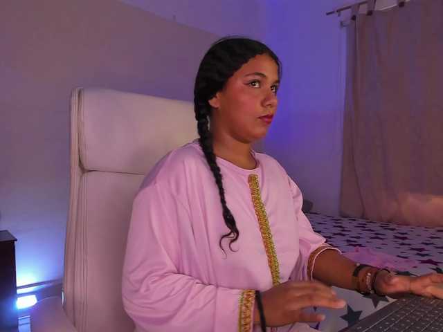 Shaira-Massu live cam on BongaCams