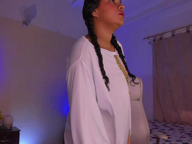 Shaira-Massu live cam on BongaCams