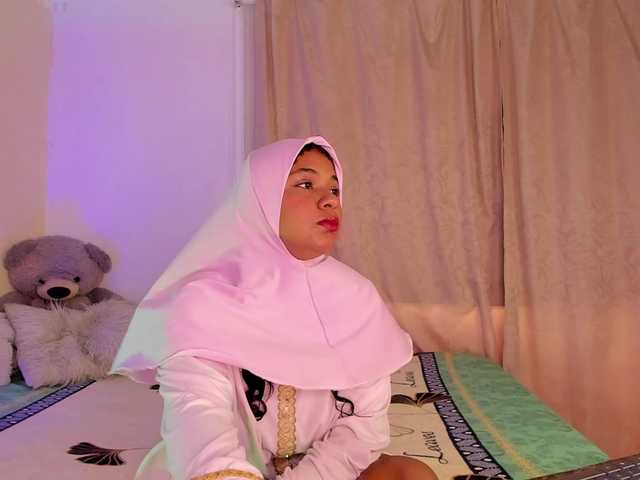Shaira-Massu live cam on BongaCams
