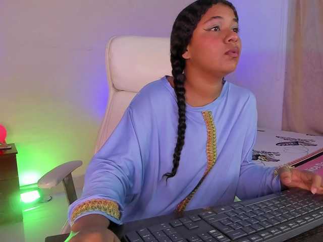 Shaira-Massu live cam on BongaCams