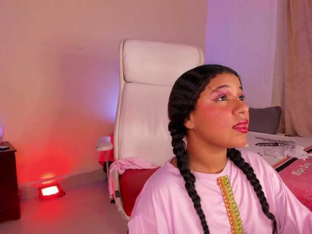 Shaira-Massu live cam on BongaCams