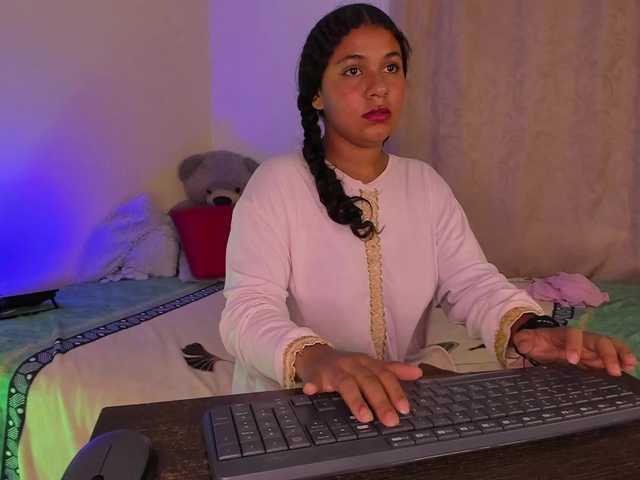 Shaira-Massu live cam on BongaCams