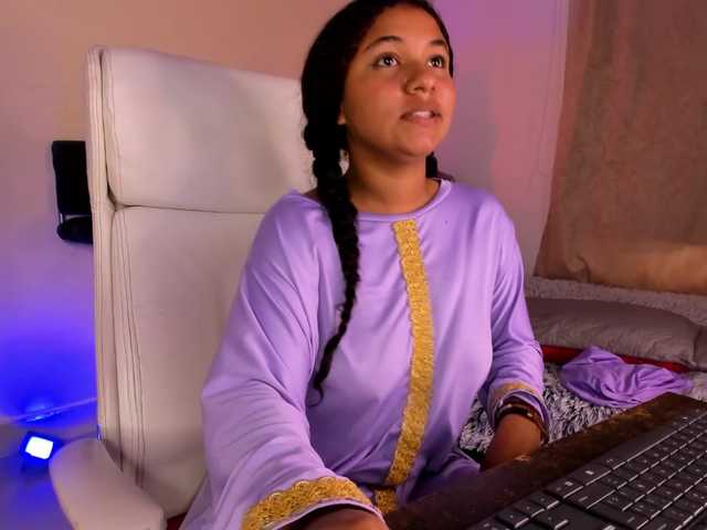 Shaira-Massu live cam on BongaCams