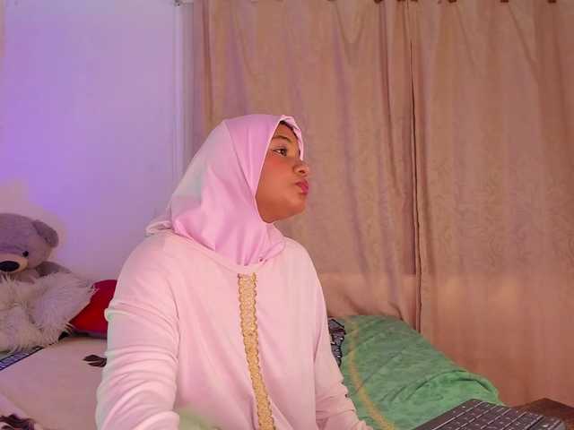 Shaira-Massu live cam on BongaCams