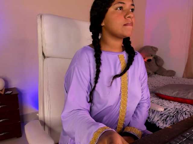 Shaira-Massu live cam on BongaCams