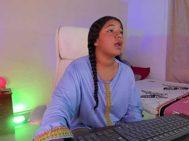 Shaira-Massu live cam on BongaCams
