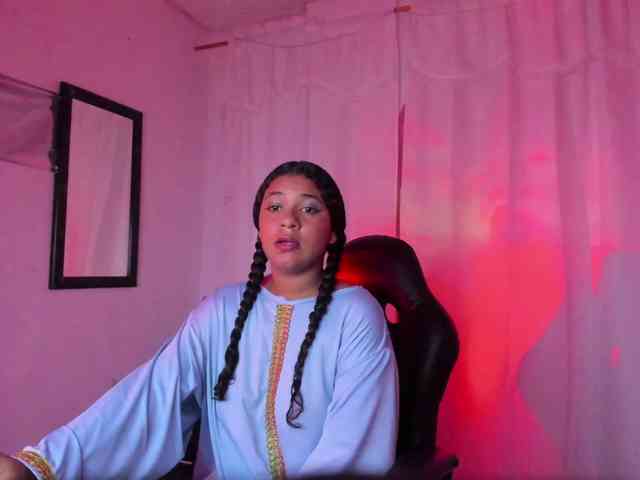 Shaira-Massu Live Webcam on BongaCams
