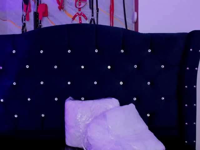 alessya69 live cam on BongaCams