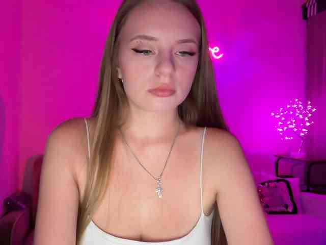 ShadowLily webcam