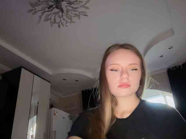 ShadowLily webcam