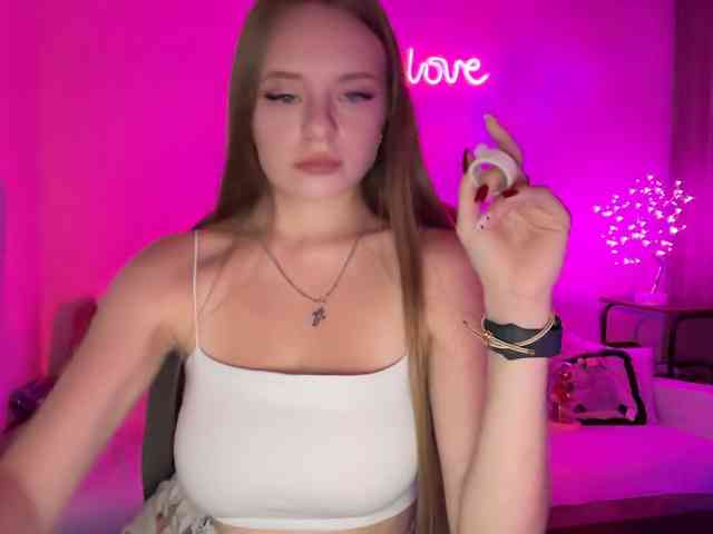 ShadowLily webcam