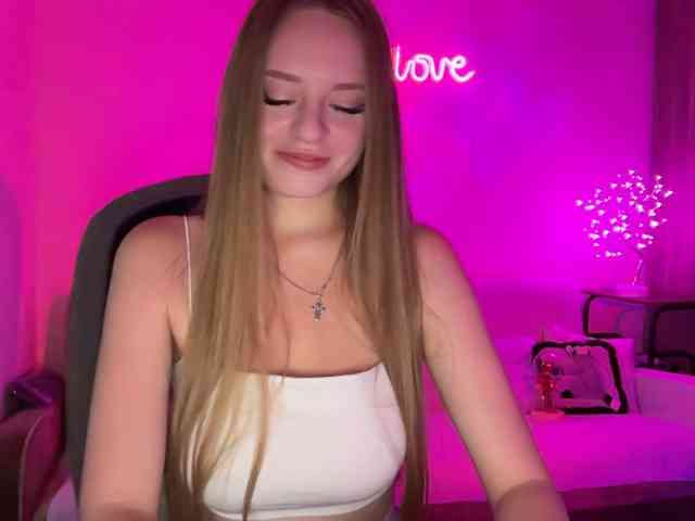 ShadowLily webcam