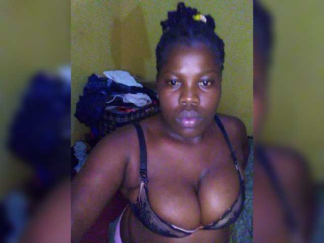 Tanasha001 live cam on BongaCams