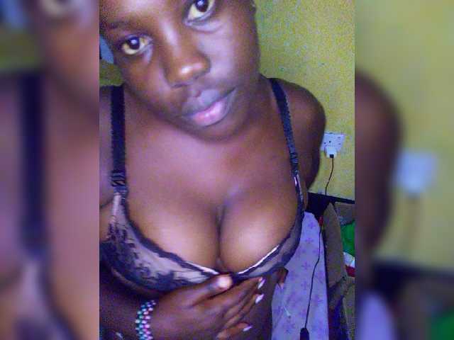 Tanasha001 live cam on BongaCams