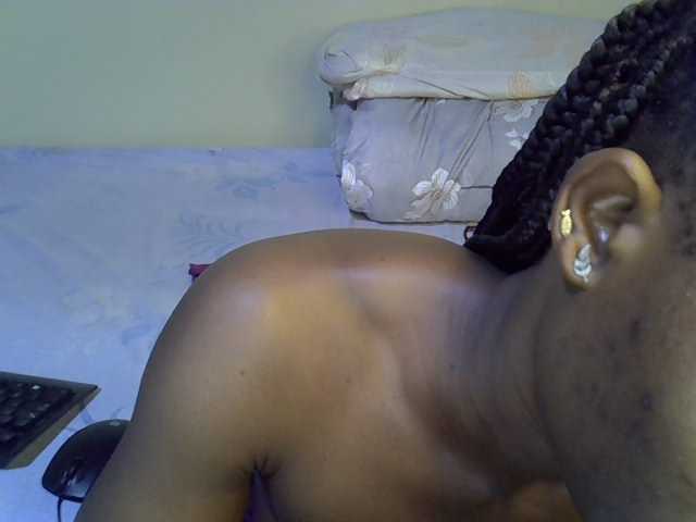Rossycummie live cam on BongaCams
