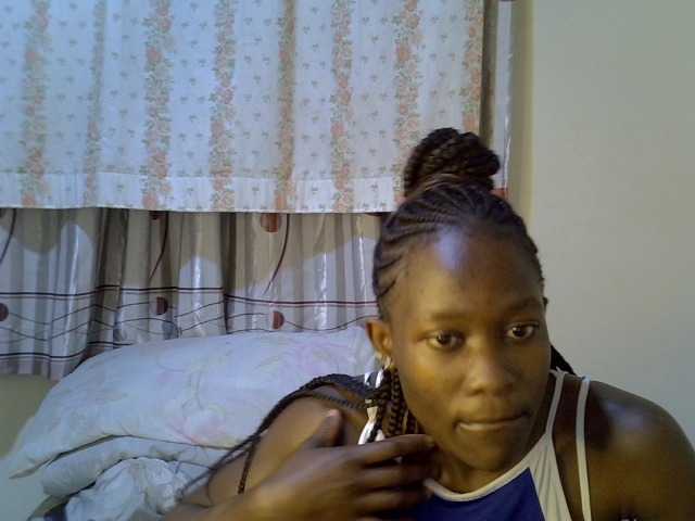 Rossycummie live cam on BongaCams