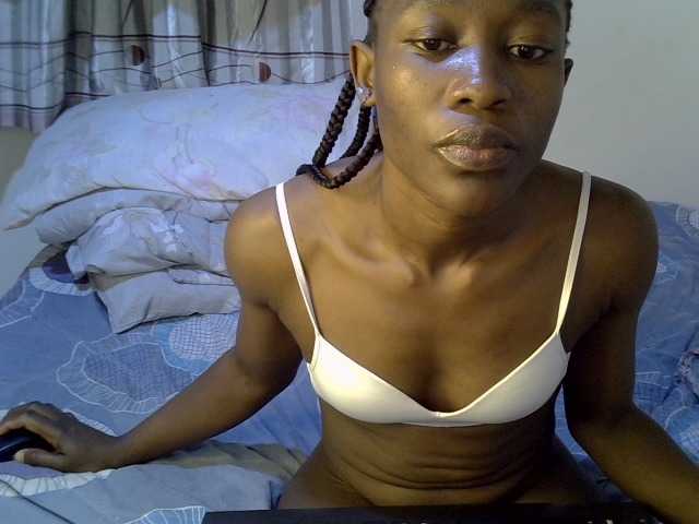 Rossycummie live cam on BongaCams