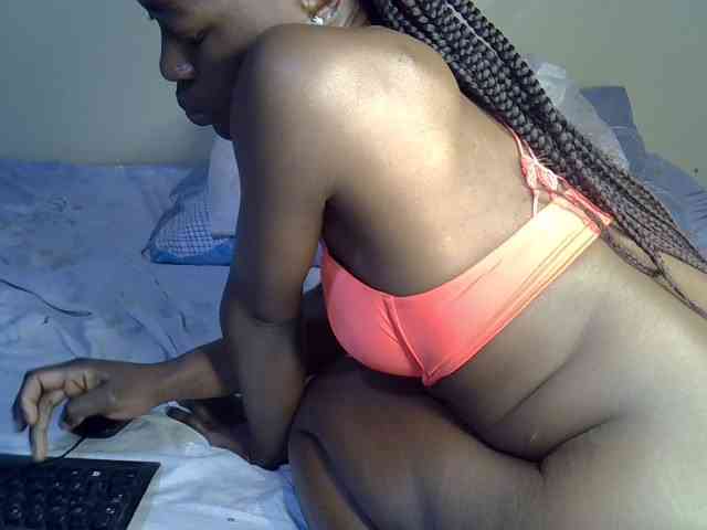 Rossycummie webcam