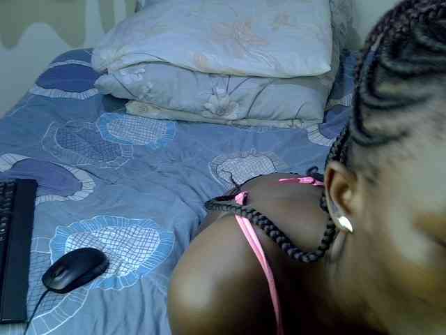 Rossycummie webcam