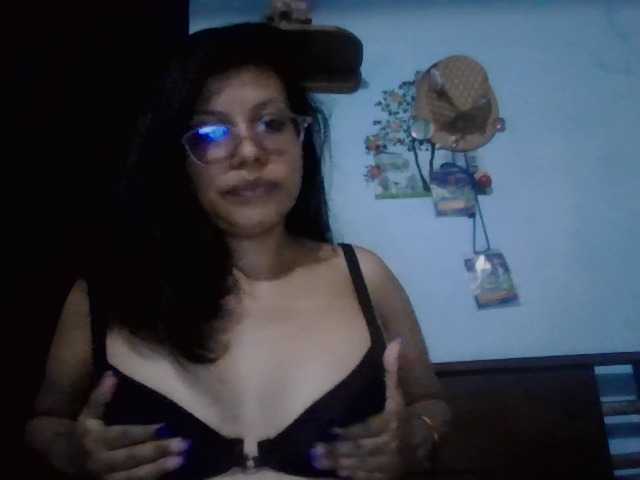 Ochun live cam on BongaCams
