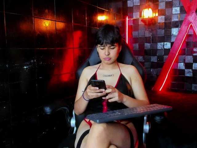 VioletFaith live cam on BongaCams